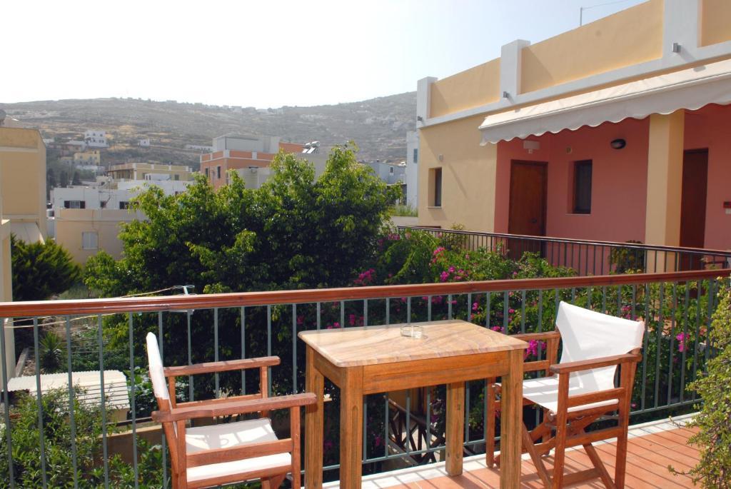 Konstantza Studios And Apartments Ermoupoli Exterior foto