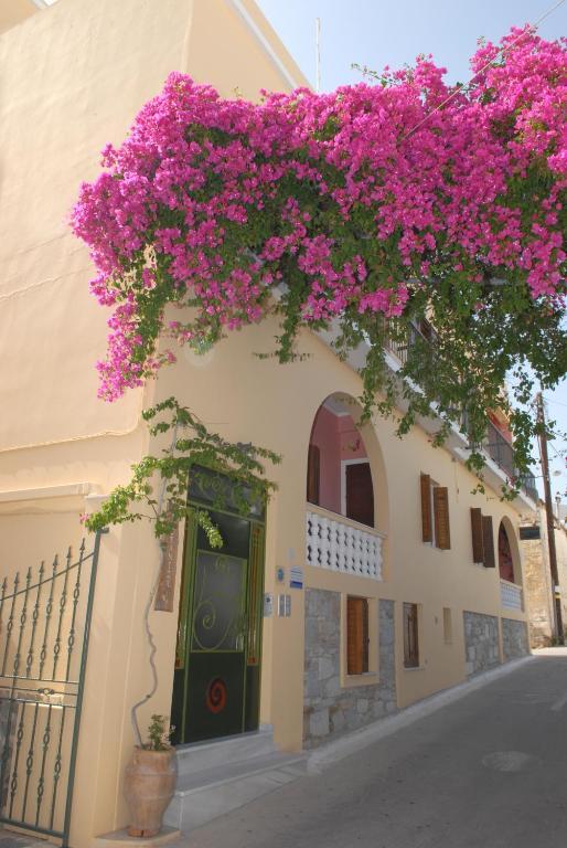 Konstantza Studios And Apartments Ermoupoli Exterior foto