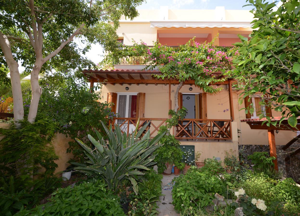 Konstantza Studios And Apartments Ermoupoli Exterior foto